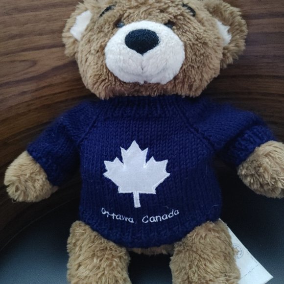 Ottawa, Canada Stiched Knit Sweater by Atelier Toutou Plush Workshop for BABW - Picture 4 of 5